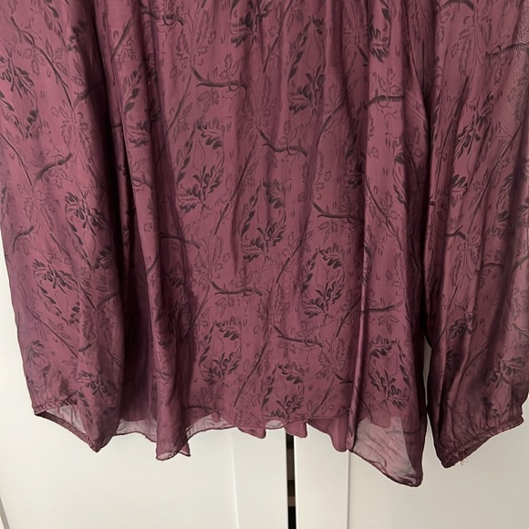Piazza Roma Made in Italy Burgundy Top Lightweight Sheer Long Sleeves Small S - Picture 3 of 8